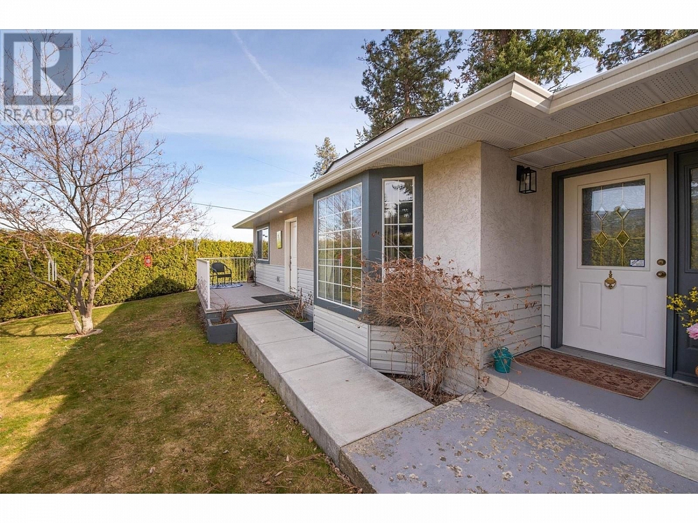 3542 Chives Place West Kelowna Photo 3